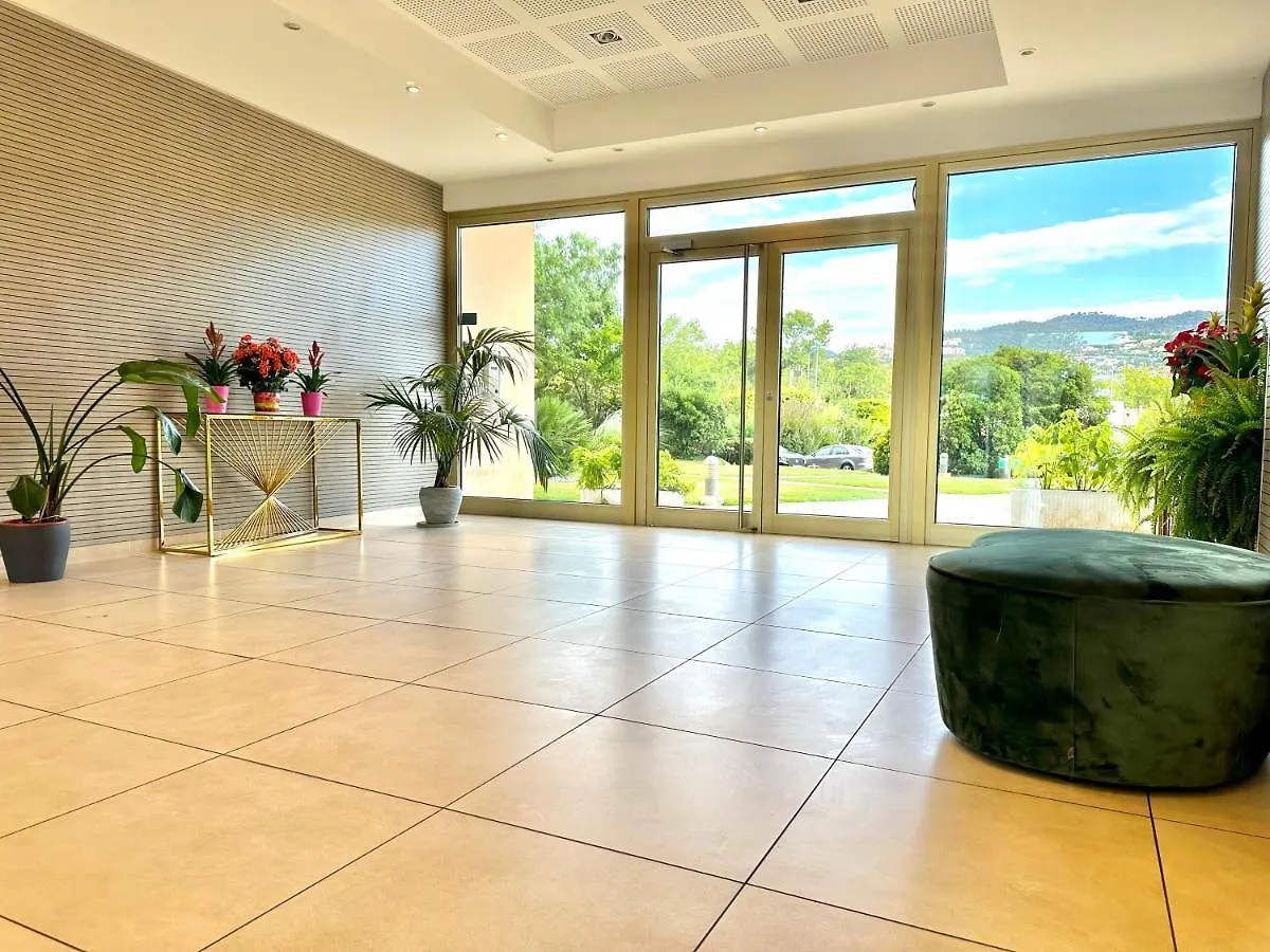 My Resid Appart Cannes Marina Vue Piscine Mandelieu-la-Napoule France